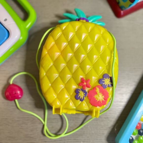 Polly Pocket Other - Polly Pocket Pineapple Play Set Purse